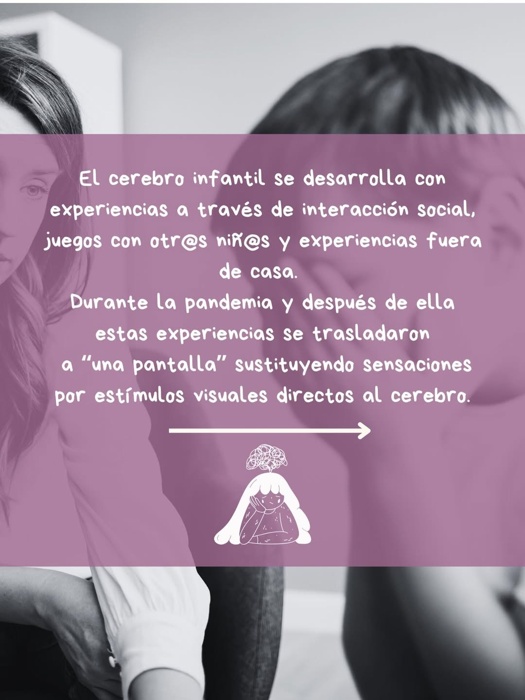 Fachada e interiores de Emotiva, centro de psicología autorizado por la Junta de Andalucía.